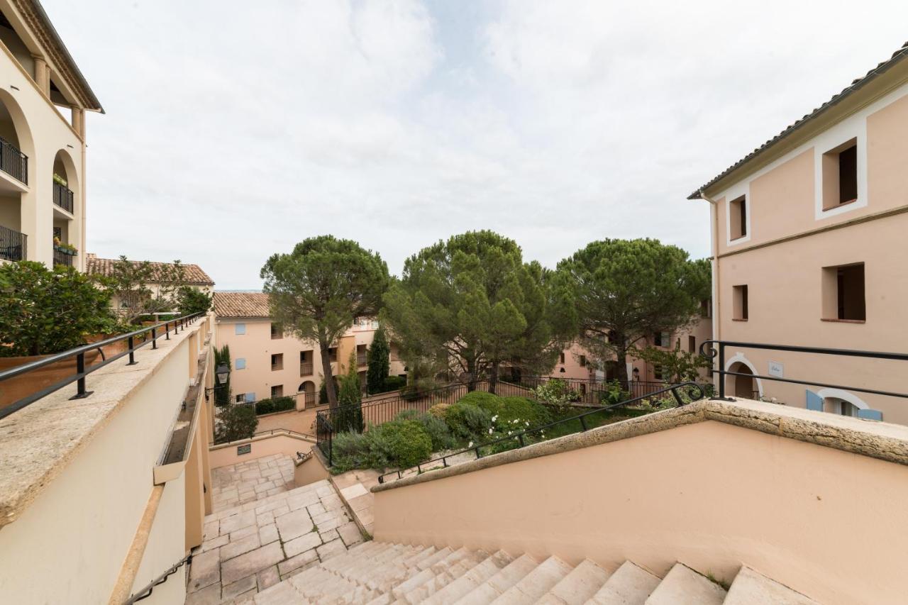 Village Pierre&Vacances Pont Royal en Provence Mallemort Exterior foto