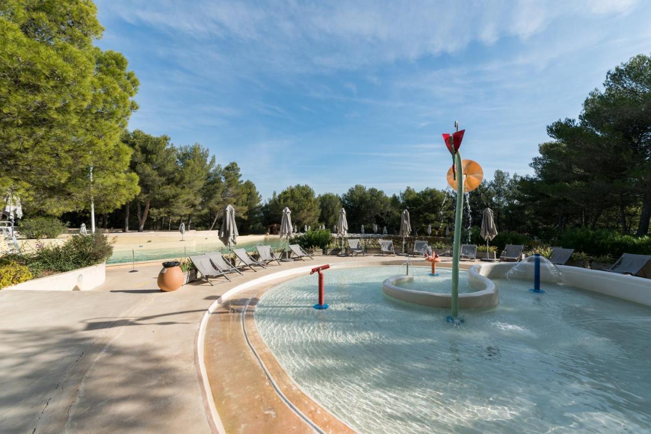 Village Pierre&Vacances Pont Royal en Provence Mallemort Exterior foto