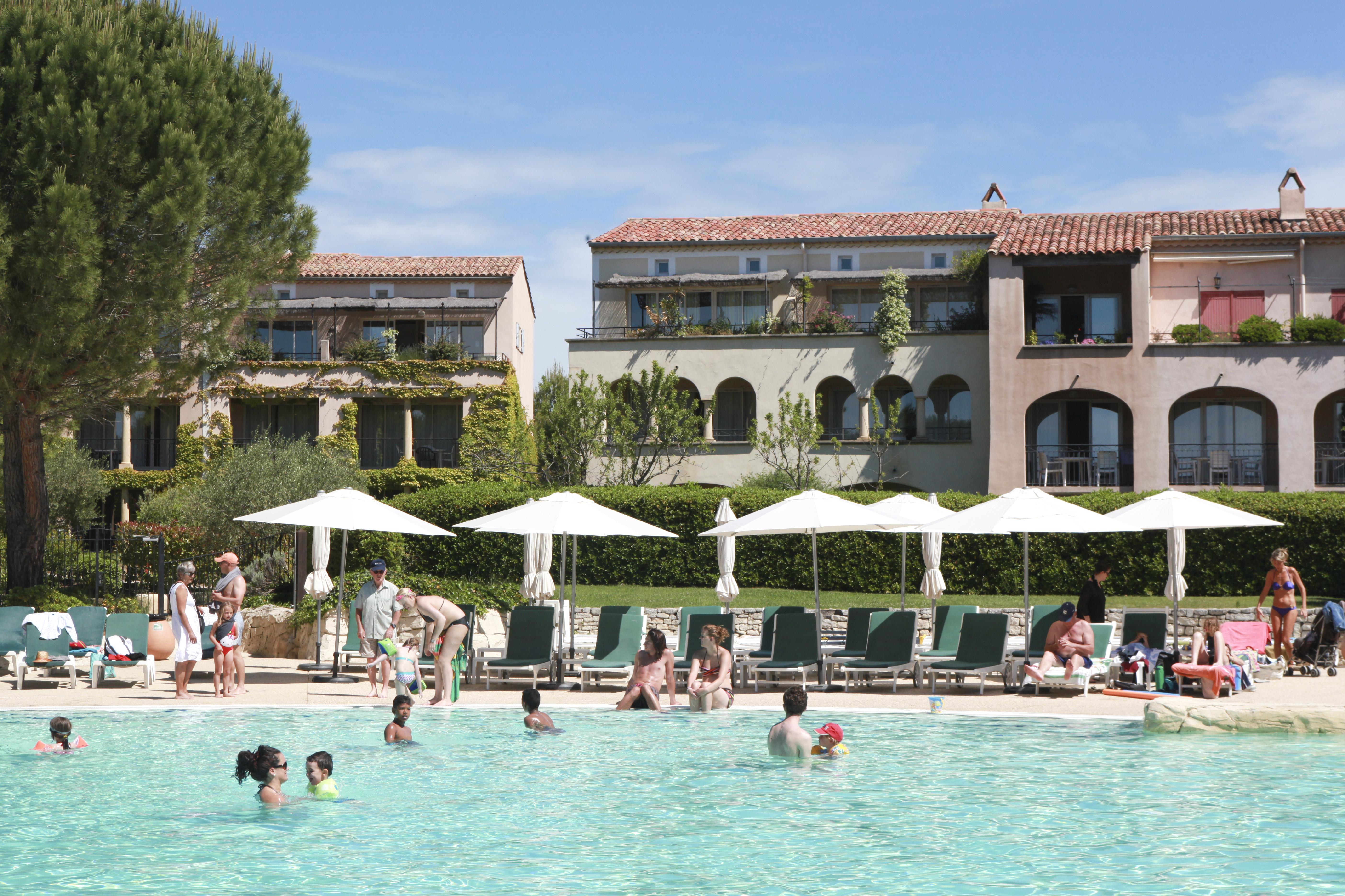 Village Pierre&Vacances Pont Royal en Provence Mallemort Exterior foto