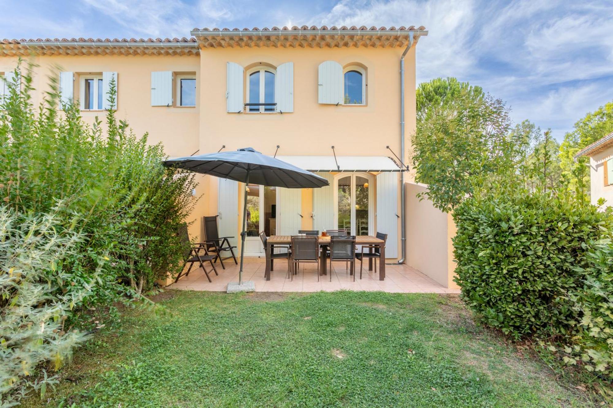 Village Pierre&Vacances Pont Royal en Provence Mallemort Exterior foto