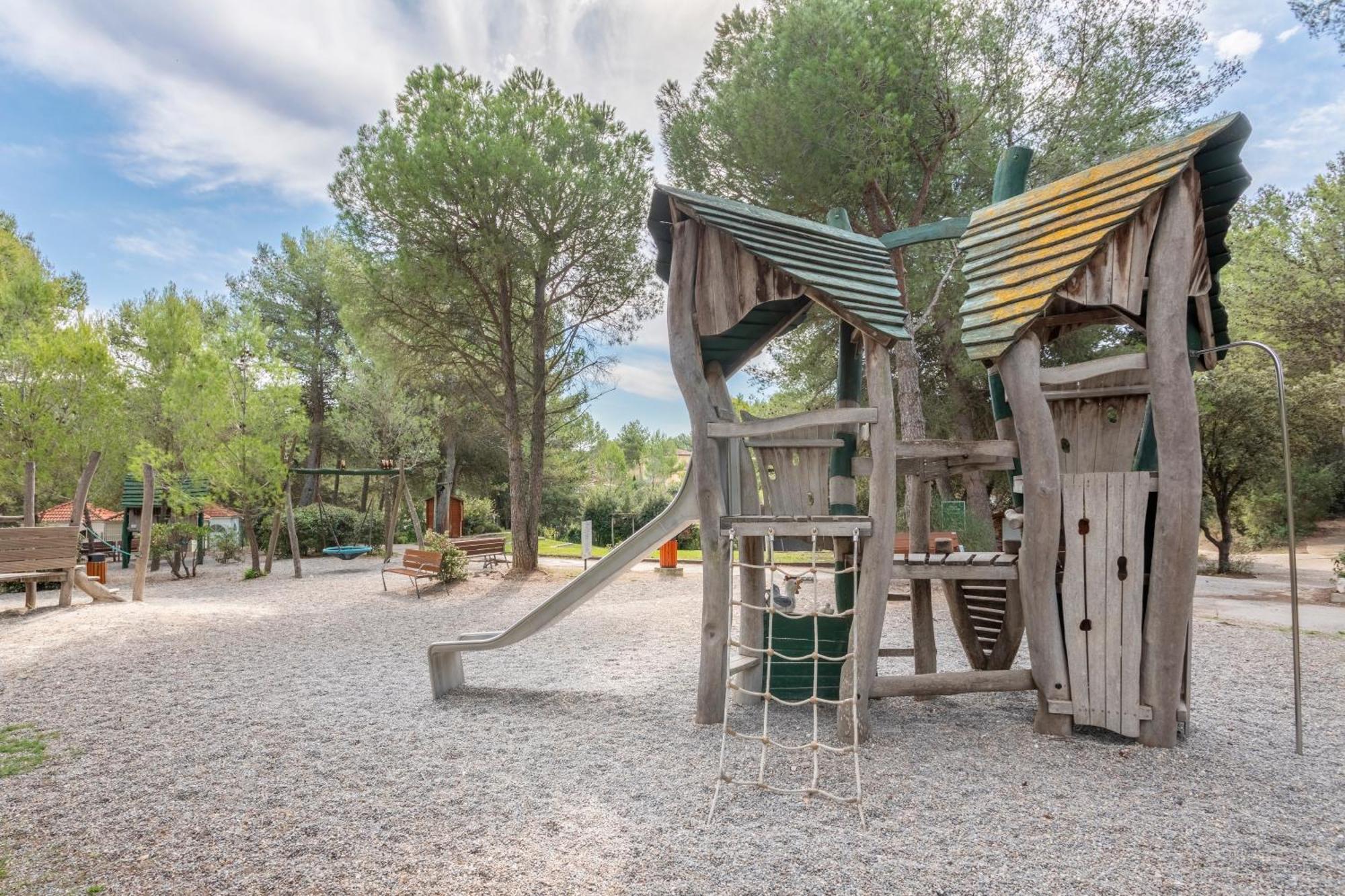 Village Pierre&Vacances Pont Royal en Provence Mallemort Exterior foto