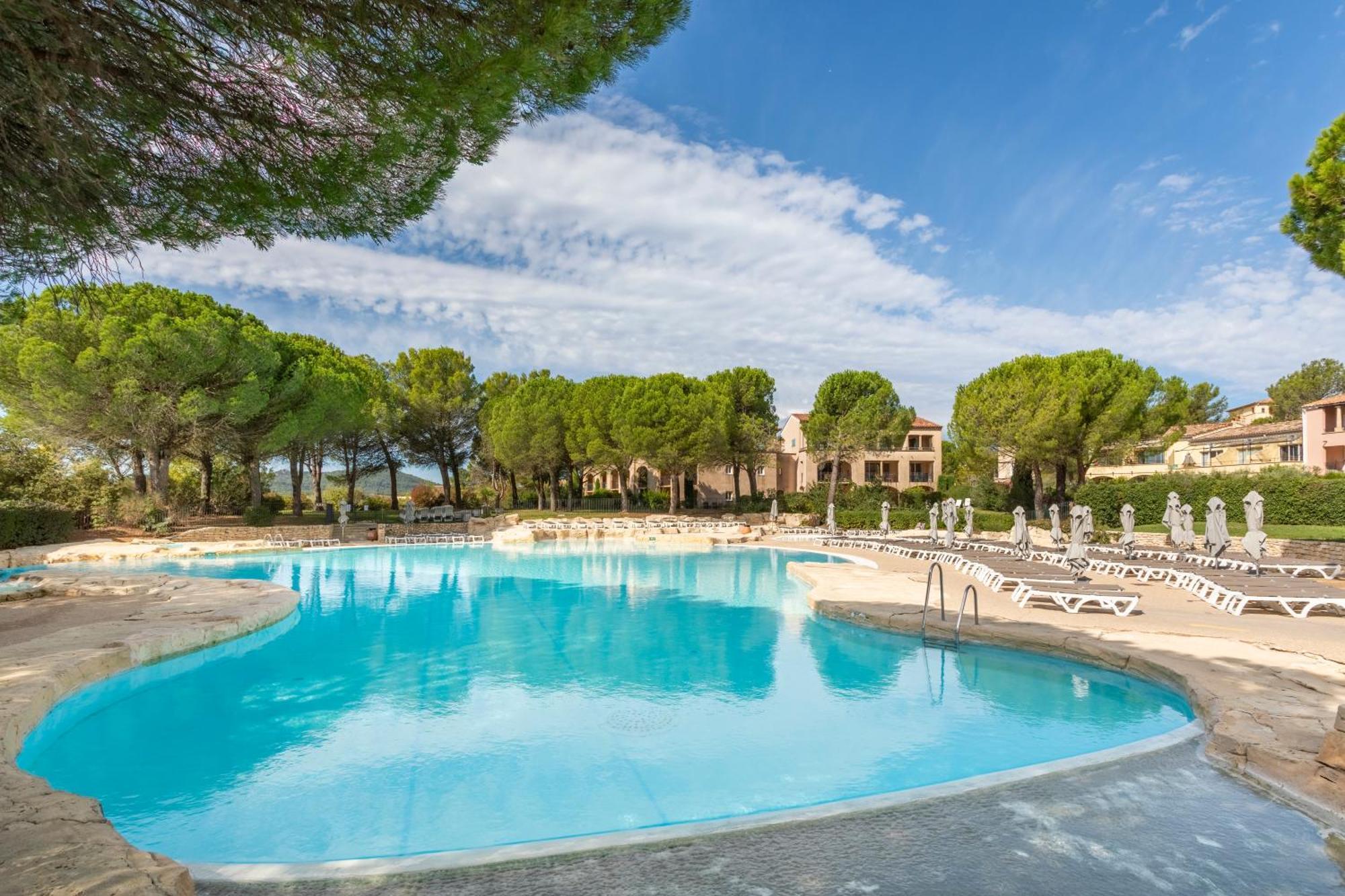 Village Pierre&Vacances Pont Royal en Provence Mallemort Exterior foto